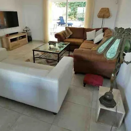 Spacious With Private Outdoor Swimming Pool Lägenhet El Albir
