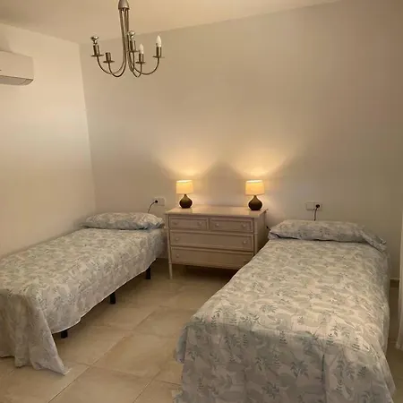 Lägenhet Spacious With Private Outdoor Swimming Pool El Albir