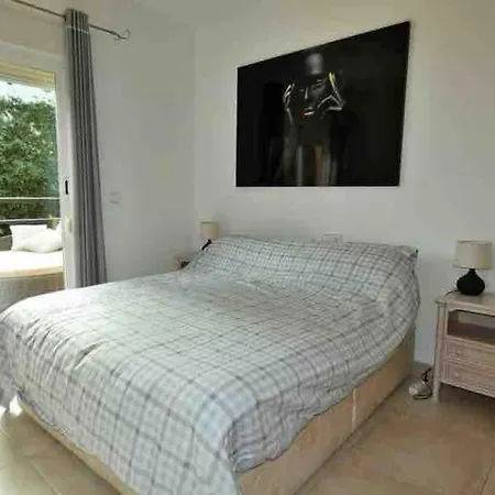 Spacious With Private Outdoor Swimming Pool